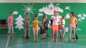 Зажигательный танец жителей острова Мадагаскар