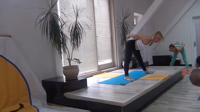 Юлия Лихачева | Тренировка по системе APNEA YOGA | ЙДО2017_8 смотреть онлайн