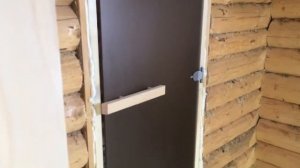 Установил в баню окна и двери