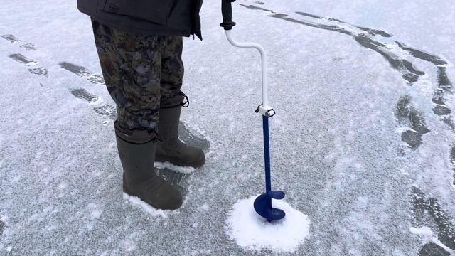 Проверяем толщину льда смотреть онлайн