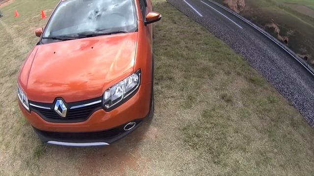 Renault Stepway 2016: Pruebas Off Road смотреть онлайн