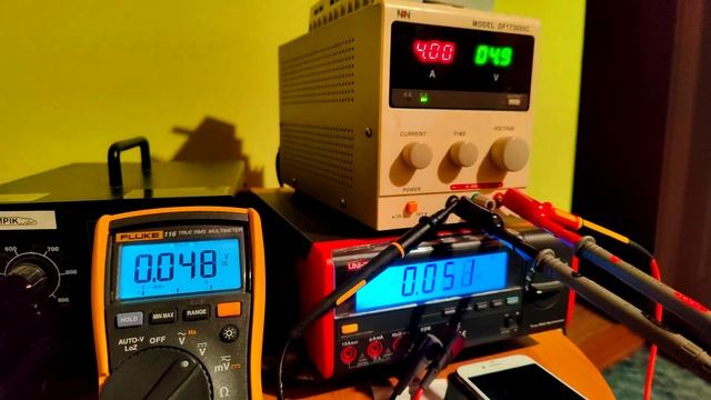 Fluke 116 vs China unit ut803 reaction delay. смотреть онлайн