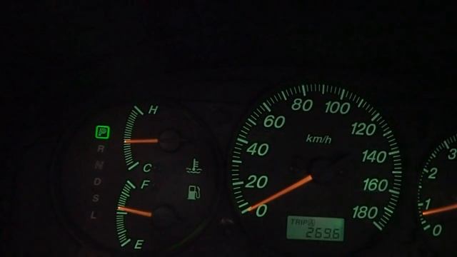 Регулировка частоты вращения холостого хода на Mazda Demio смотреть онлайн