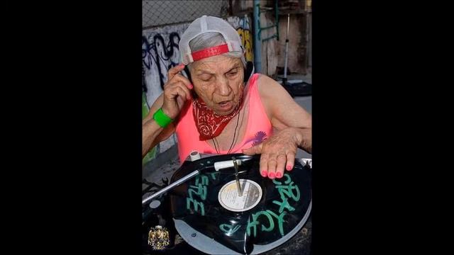 01 The Soulful House Brothers Soulful House Sessions Vol 1 Dj Mardy Mar 10 10 19 смотреть онлайн