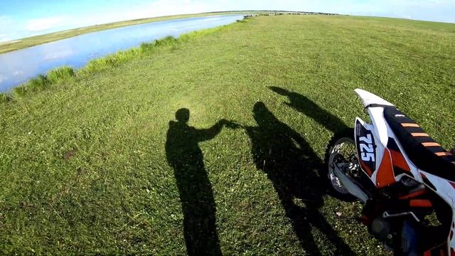 ПРОКАТИЛ КРАСАВИЦУ на СВОЁМ БАЙКЕ|ПОД красивую ПЕСНЮ|ЕЙ ПОНРАВИЛОСЬ|Ktm sx 125|Black Boy|Блэк бой. смотреть онлайн