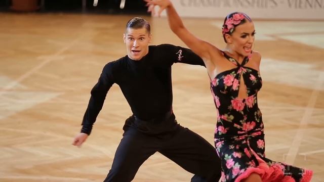 Konstantin Gorodilov - Dominika Bergmannova, EST | AOC 2017 - WDSF WO LAT - solo J смотреть онлайн