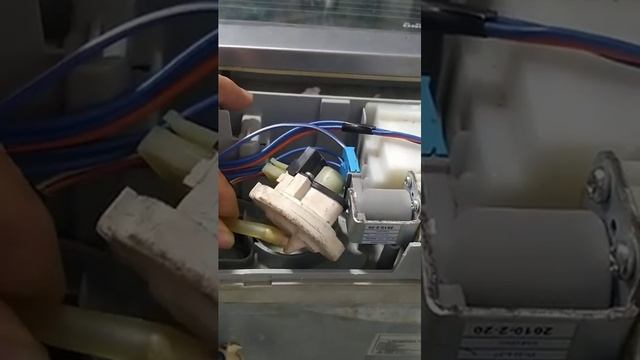 Como funciona el nivel de agua de una lavadora /como funciona el preostato de una lavadora смотреть онлайн