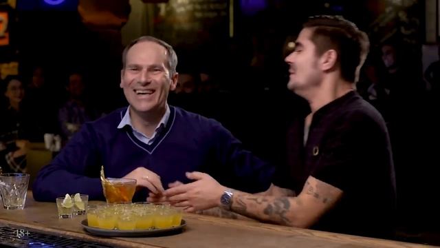 Как рассказывать истории | Сторителлинг от стендаперов смотреть онлайн