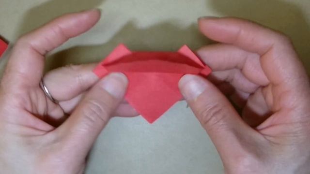 Origami Poinsettia/4-petal Flower 折纸一品红（1） смотреть онлайн