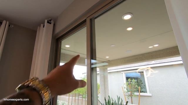 Traditional Contemporary Flooring Plan, Modern Kitchen $418K, 2015 Sqft, 3BD, Opt Den, 2BA, 2CR смотреть онлайн