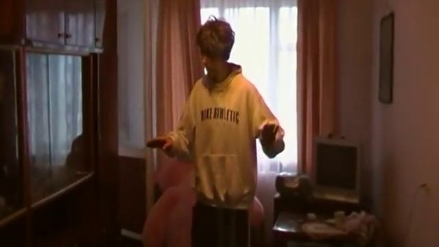 цыгане танцуют тектоник в колготках (клубок продакшн ) смотреть онлайн