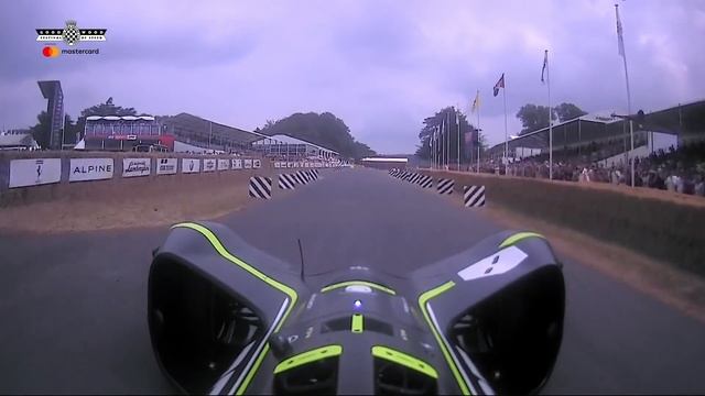 Roborace's first ever driverless hillclimb смотреть онлайн