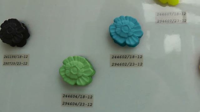 Dill Flower Buttons 18mm & 23mm смотреть онлайн