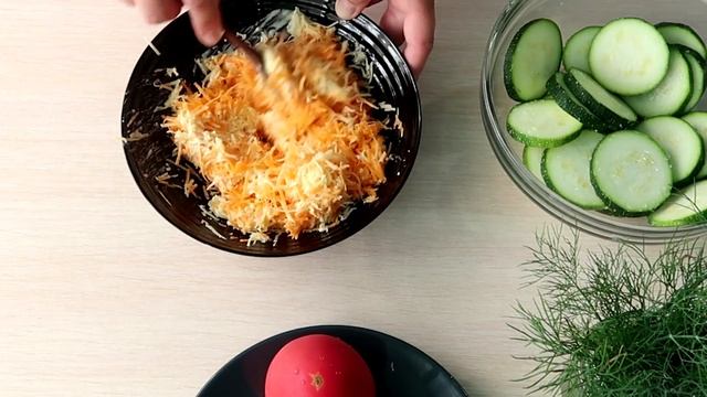 Закуска из кабачков с сыром, помидором и морковью смотреть онлайн