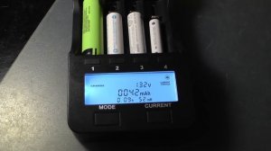 Универсальная зарядка для лития/никеля Liitokala Lii-500. Обзор и примеры работы