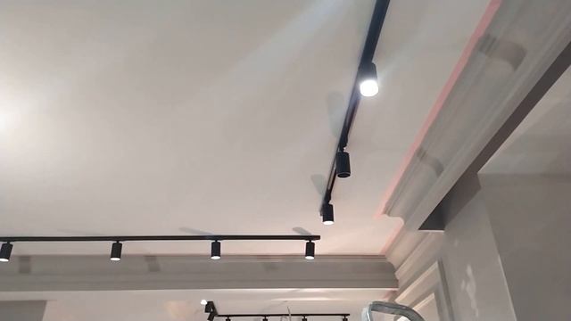 Светильник трековый, установка и замена лампочка смотреть онлайн