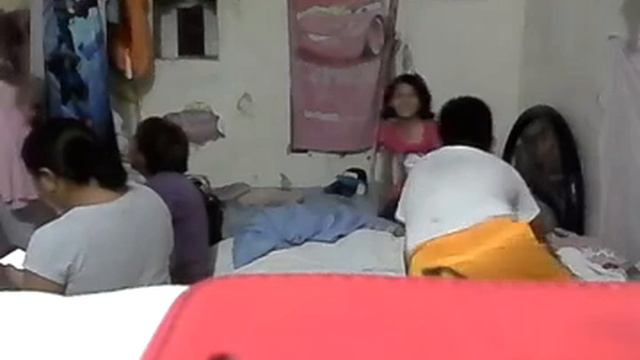 !Guerra De Cosquillas!