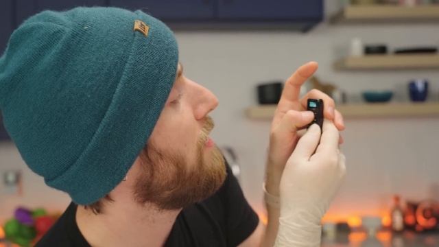 The #1 Phone... In PRISON - Worlds Smallest Phone - Zanco tiny t1 смотреть онлайн