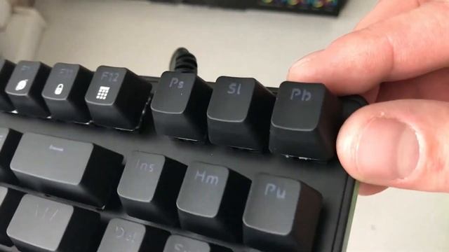 Дешёвая? игровая клавиатура DEXP BLAZING PRO RGB смотреть онлайн