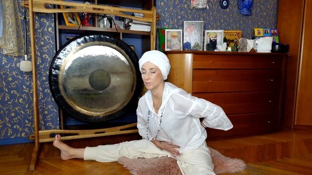 КЛАСС ПО КУНДАЛИНИ ЙОГЕ смотреть онлайн