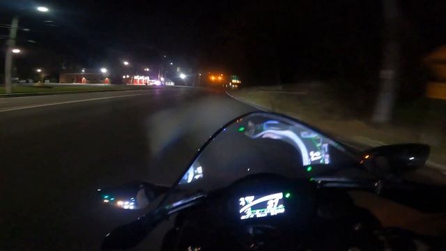 2021 ZX10R Cruise control plus Up and down Quick shifter explained смотреть онлайн