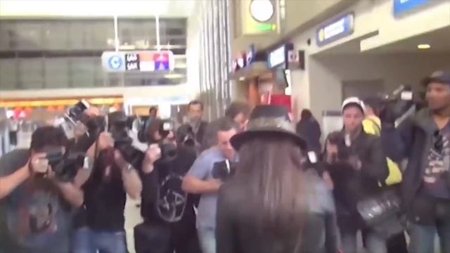10 СЕЛЕБРИТИ, которые набрали вес и ДОВОЛЬНЫ ЭТИМ! смотреть онлайн