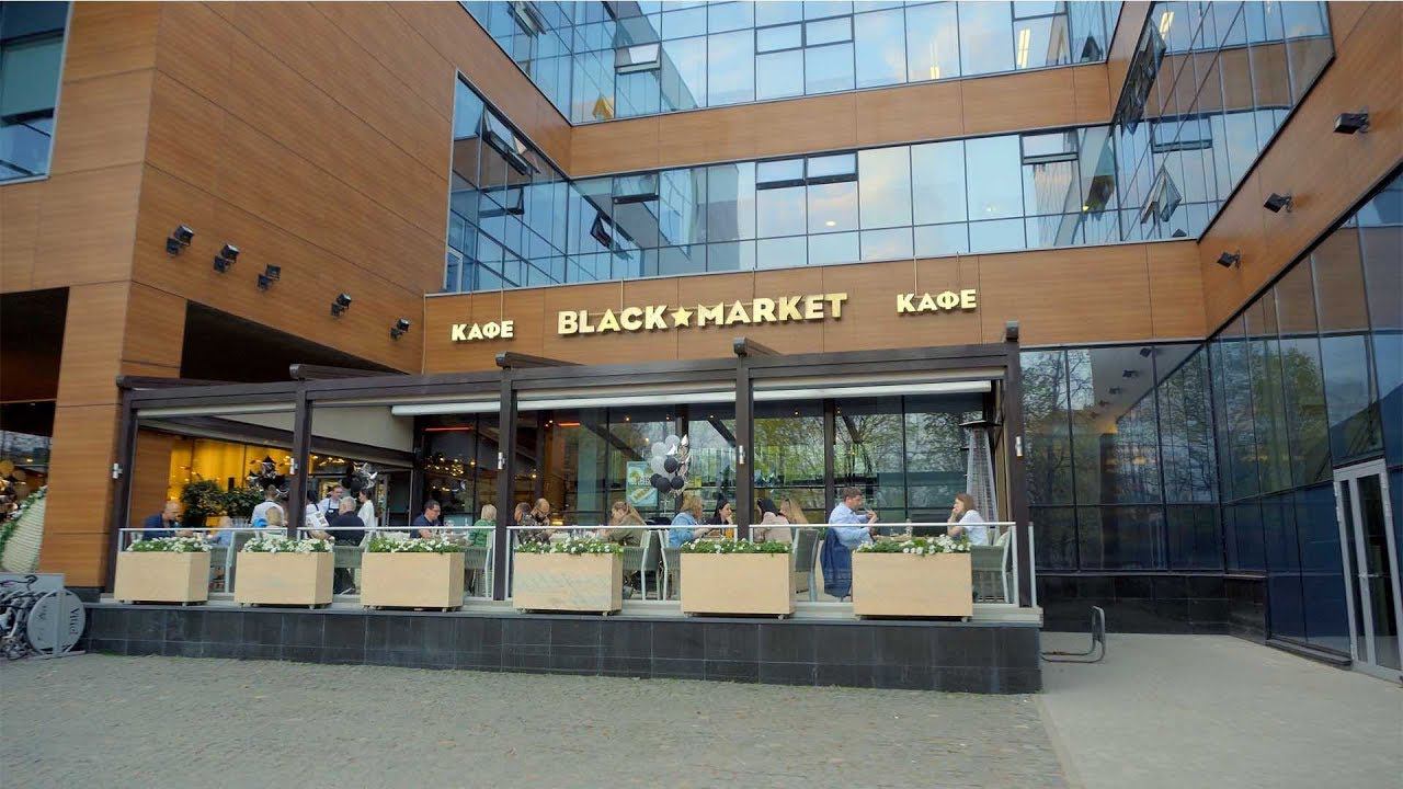 Видеосъемка обзор весенней и летней веранды террасы кафе Black Market в 4к смотреть онлайн