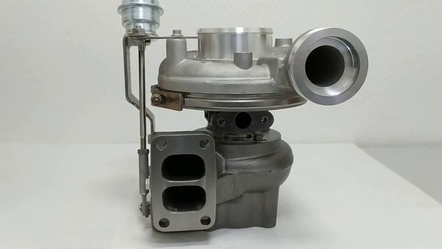 Турбокомпрессор двигателя Deutz TCD 2013 12709880018 BORGWARNER