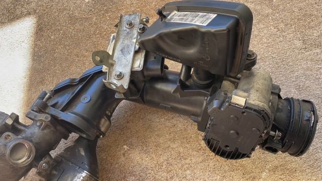 EGR system description, OM642 diesel engine смотреть онлайн