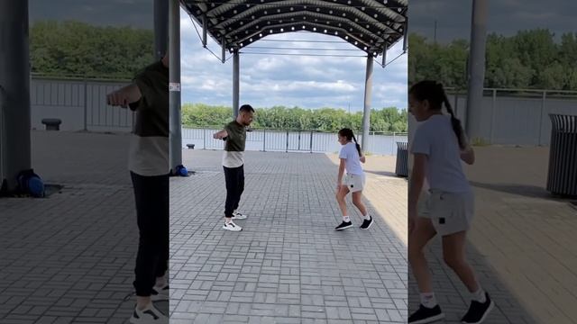 Спонтанный танец с ученицей? смотреть онлайн