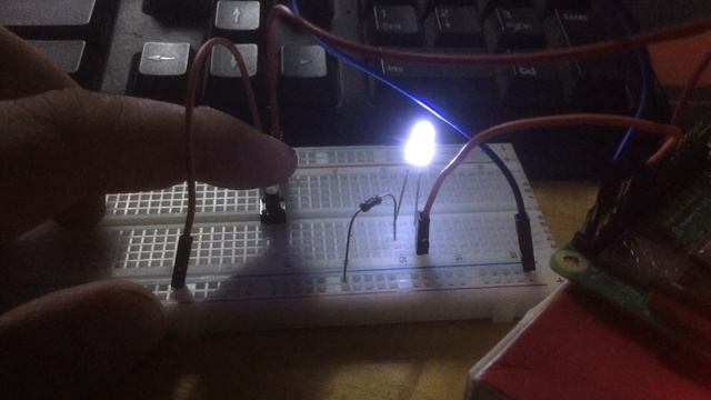 [ EMBEDDED ] LAB1 -- M2.2 Node-RED Switch Input/LED Output