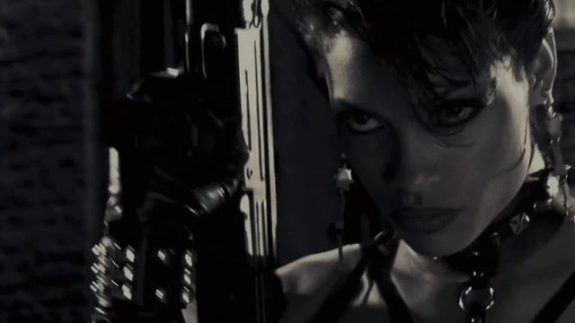 Sin City (2005) 4K HDR 60fps смотреть онлайн