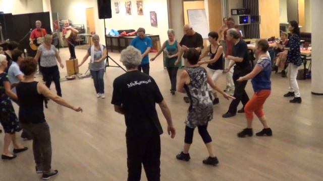 LA VESUVIANA Italian Tarantella Circle Dance - Ira Weisburd - Tilburg, Netherlands 2016 смотреть онлайн