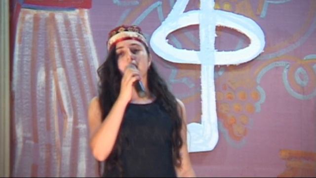 Arpine Aprikyan Joxovrdakan Erg Gusan Sheram Shorora