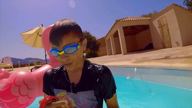 CAP OU PAS CAP PISCINE - Néo The One