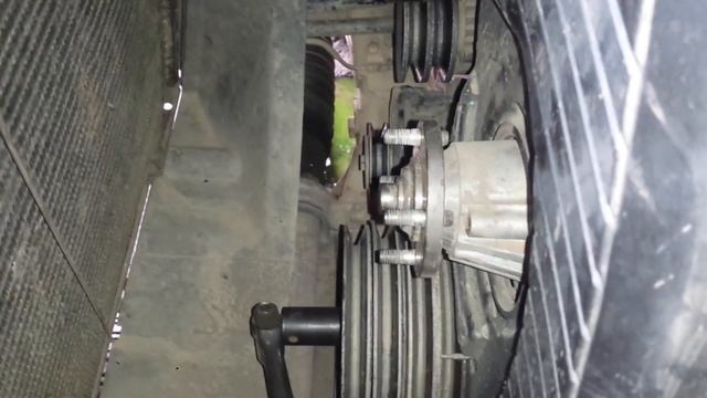 Como AFLOJAR TORNILLO de POLEA de CIGUEÑAL?? смотреть онлайн