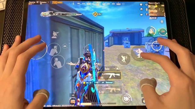 NEW iPad Pro 12.9 version4 FINALLY? Solo vs Squad ‼️90FPS 6fingers hand cam | Pubg Mobile смотреть онлайн