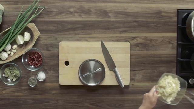 Как приготовить Голяшка с тушеной капустой. Localtaste.lt смотреть онлайн