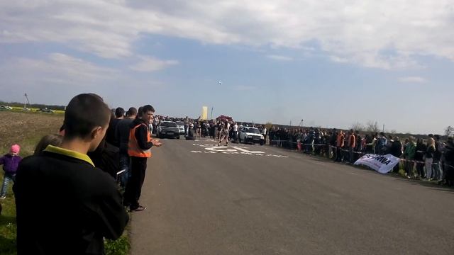 Ваз 2109 атмо vs Таврия 1.8 / 23.04.2016 Drag Racing / 12 Region Кировоград смотреть онлайн