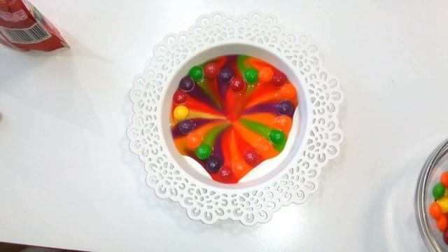 Радуга Skittles ( Скитлс ).  Эксперимент  / Челлендж