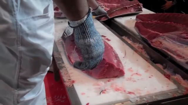 Демонстрационная Разделка Огромного Голубого Тунца