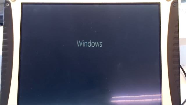 Windows 8 on Panasonic Toughbook CF-19 with Intel 600GB SSD смотреть онлайн