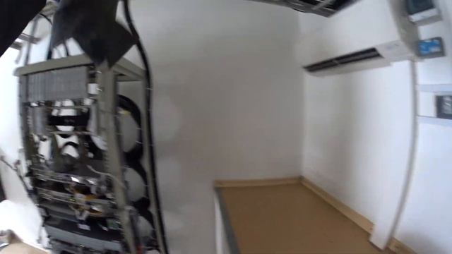 Разделились на две бригады и построили сразу две камеры на вышках сотовой связи. смотреть онлайн