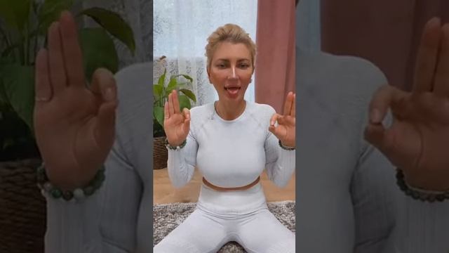 Медитация для тишины ума и лёгкости внутри смотреть онлайн