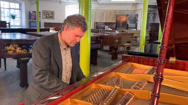 Kevin James plays All The Things That You Are by Jerome Kern (improv) смотреть онлайн