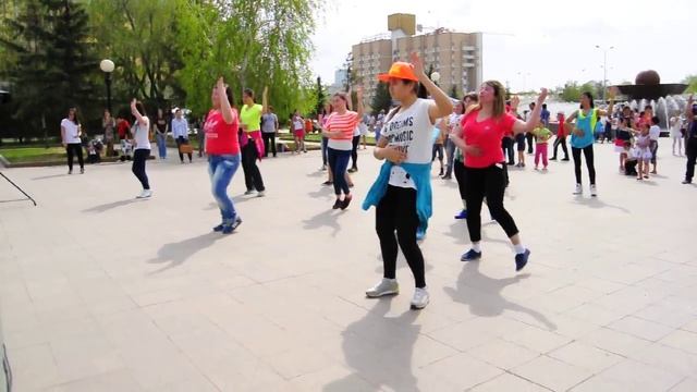 Танго Астана Мастер-класс Zumba(R) Fitness от ZIN(tm) Алены Немцевой смотреть онлайн