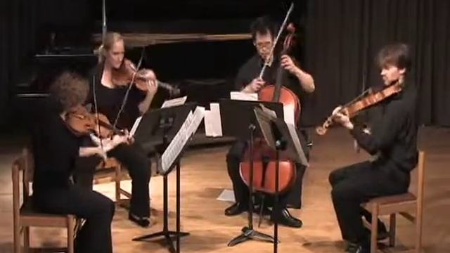 Brian M Rosen - String Quartet No. 1 - II. Tango a la Peachy смотреть онлайн