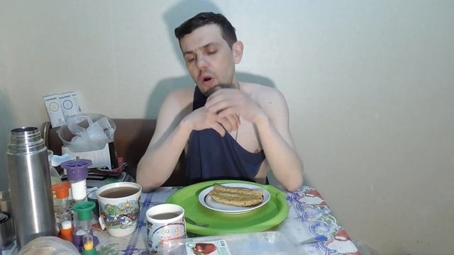 ОБЖОР ДЕГУСТАЦИЯ НА КРУГЛЫЕ БЛИНЧИКИ С САДОВЫМИ ЯБЛОКАМИ ОТ ОСТАНКИНО смотреть онлайн