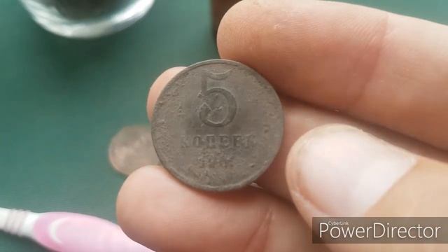 Чистка монет НЕ удачный эксперемент ЙОД и Очиститель карбюратора Как не нужно чистить монеты смотреть онлайн