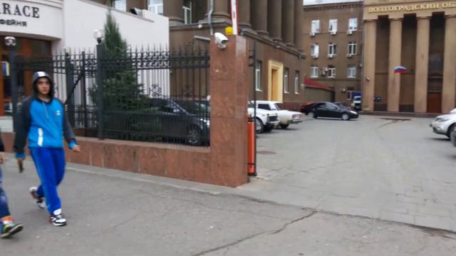 Машина сотрудника обл прокуратуры на тротуаре 24 09 13 смотреть онлайн